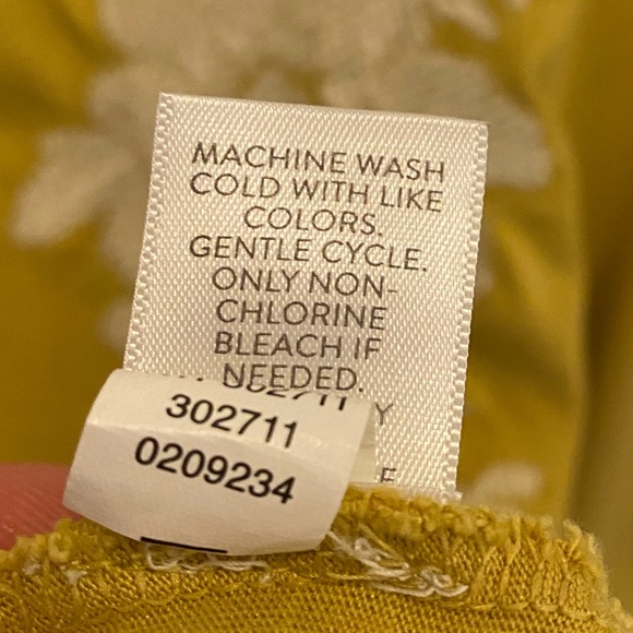 J. Jill Gold Color Embroidered Top - Picture 5 of 5